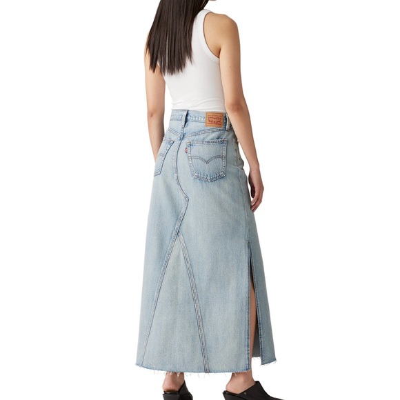 💙Levi's Iconic Side-Slit Denim Maxi Skirt - Not In The Mood💙 - Picture 2 of 8